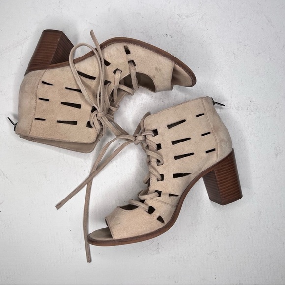 Vince Camuto cream suede open toe sandal - Picture 3 of 8